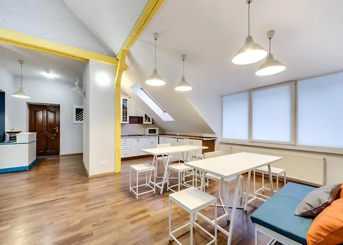 Park Plus Hostel